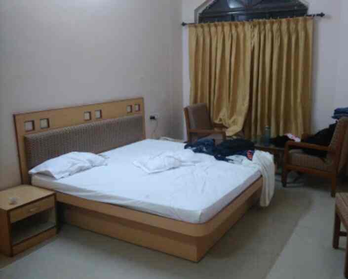 NON A/C 2 BEDDED ROOM