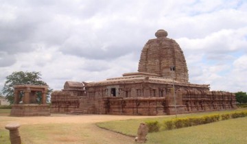  Hyderabad to Beechupally and Alampur-Jogulamba Temples Package